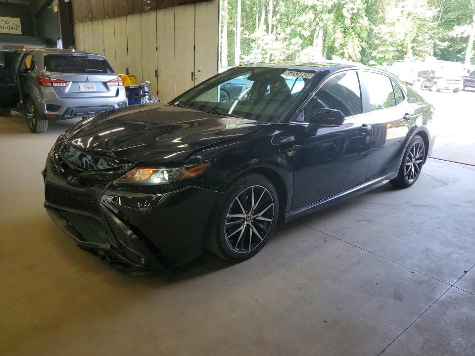 2022 TOYOTA CAMRY SE - 1
