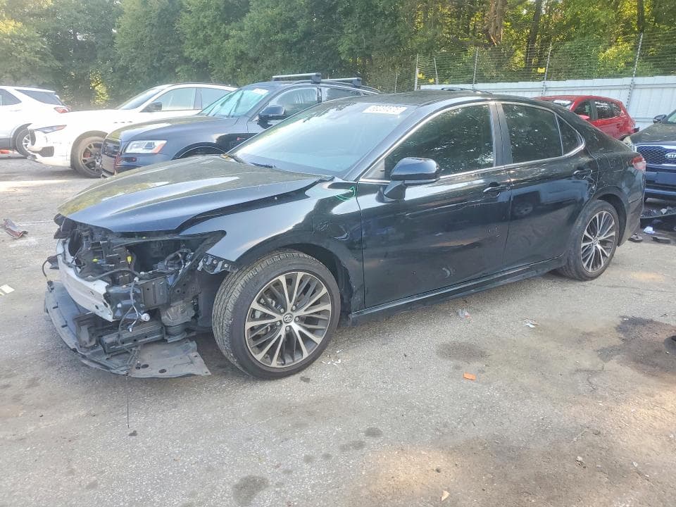 2019 TOYOTA CAMRY SE - 1