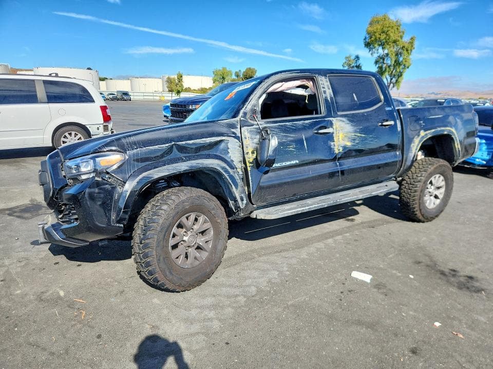 2018 TOYOTA TACOMA SR5 V6 - 1