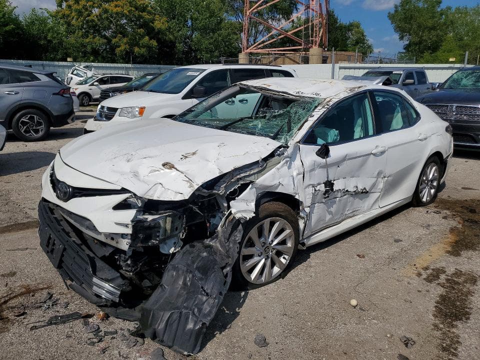 2022 TOYOTA CAMRY LE - 1