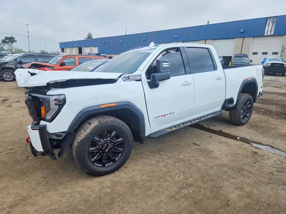 2026 GMC SIERRA K2500 AT4 - 1