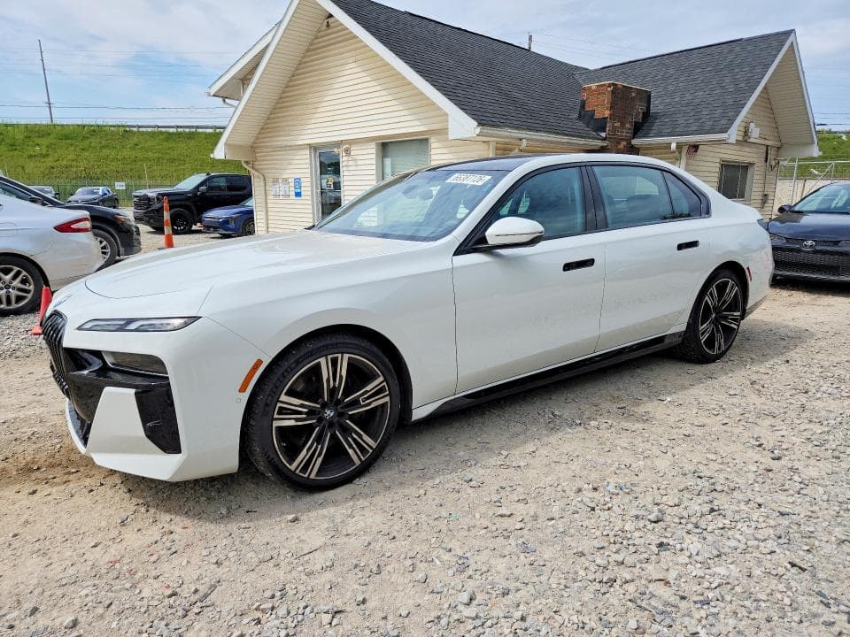2023 BMW 760 XI - 1