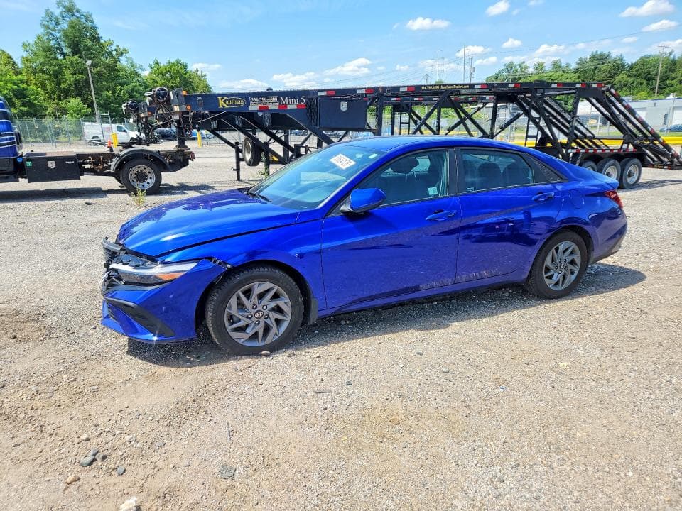 2024 HYUNDAI ELANTRA SEL - 1