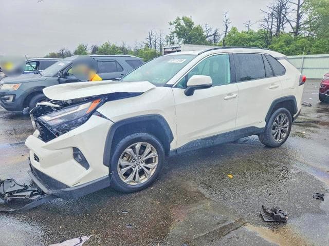 2022 TOYOTA RAV4 XLE PREMIUM - 1