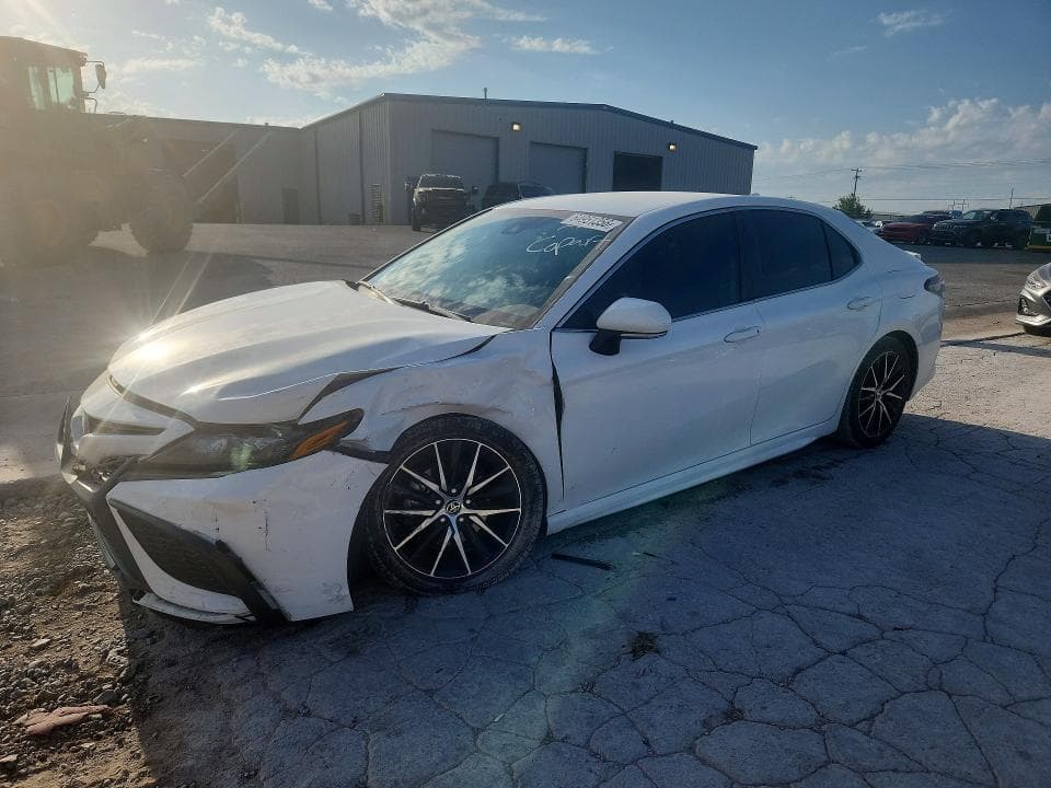 2022 TOYOTA CAMRY SE - 1