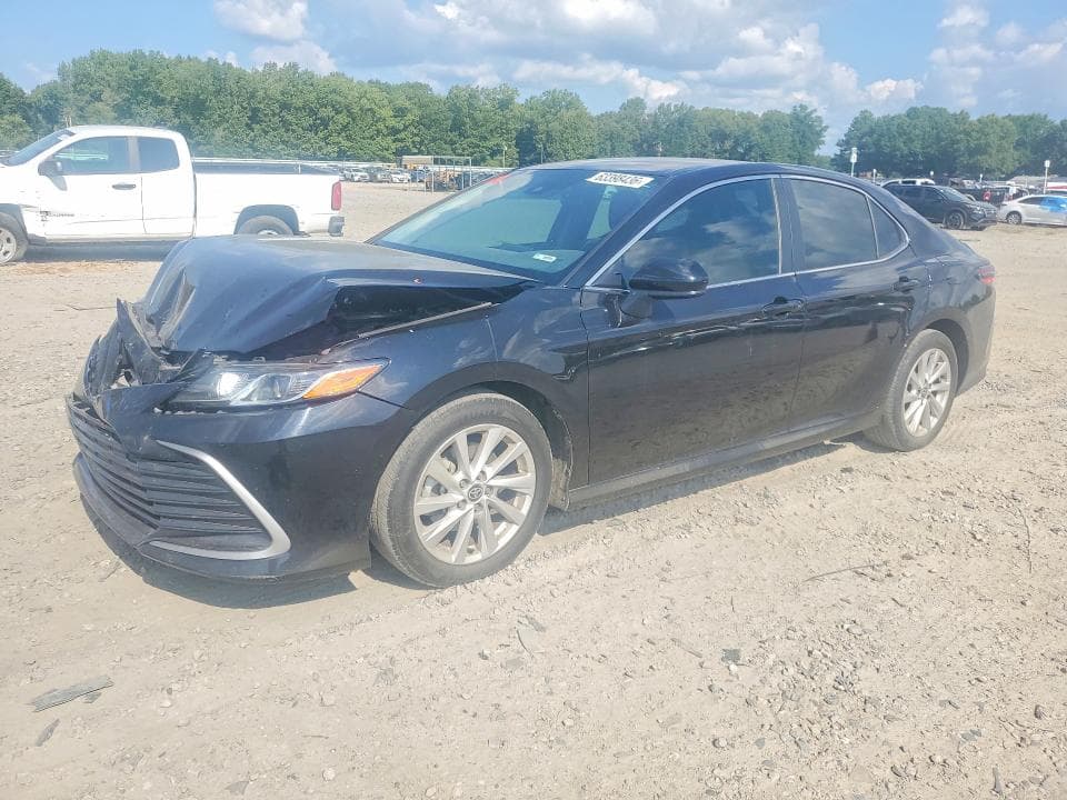 2022 TOYOTA CAMRY LE - 1