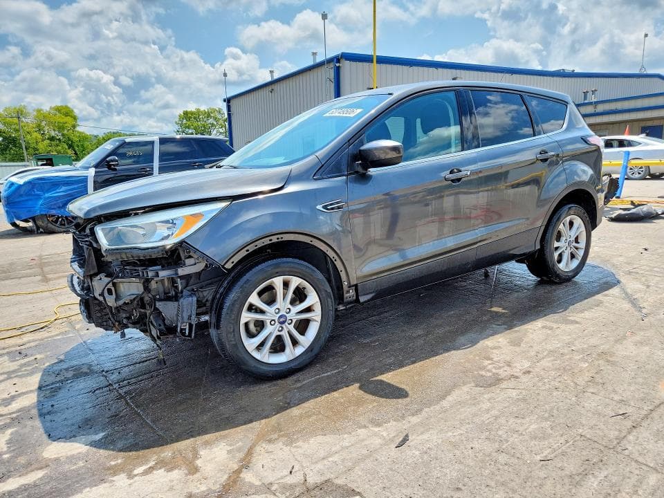 2017 FORD ESCAPE SE - 1