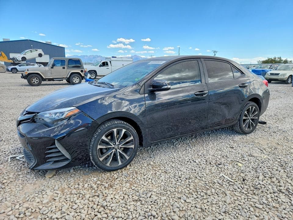 2017 TOYOTA COROLLA SE - 1
