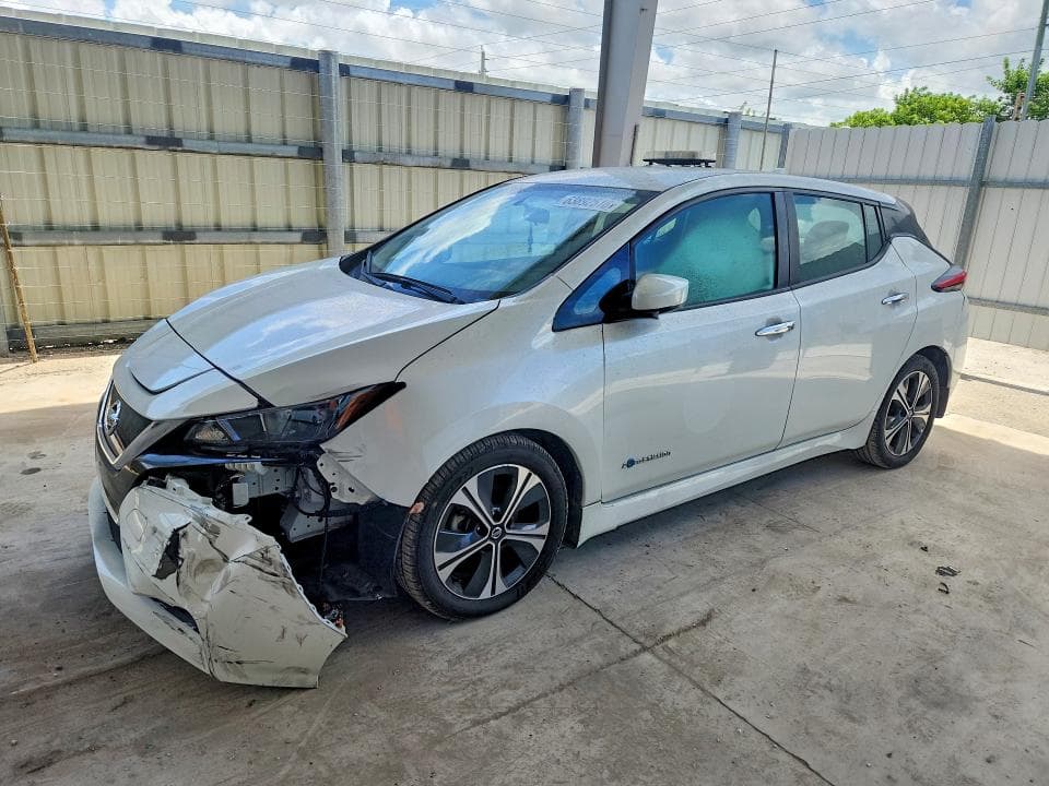 2019 NISSAN LEAF SV - 1