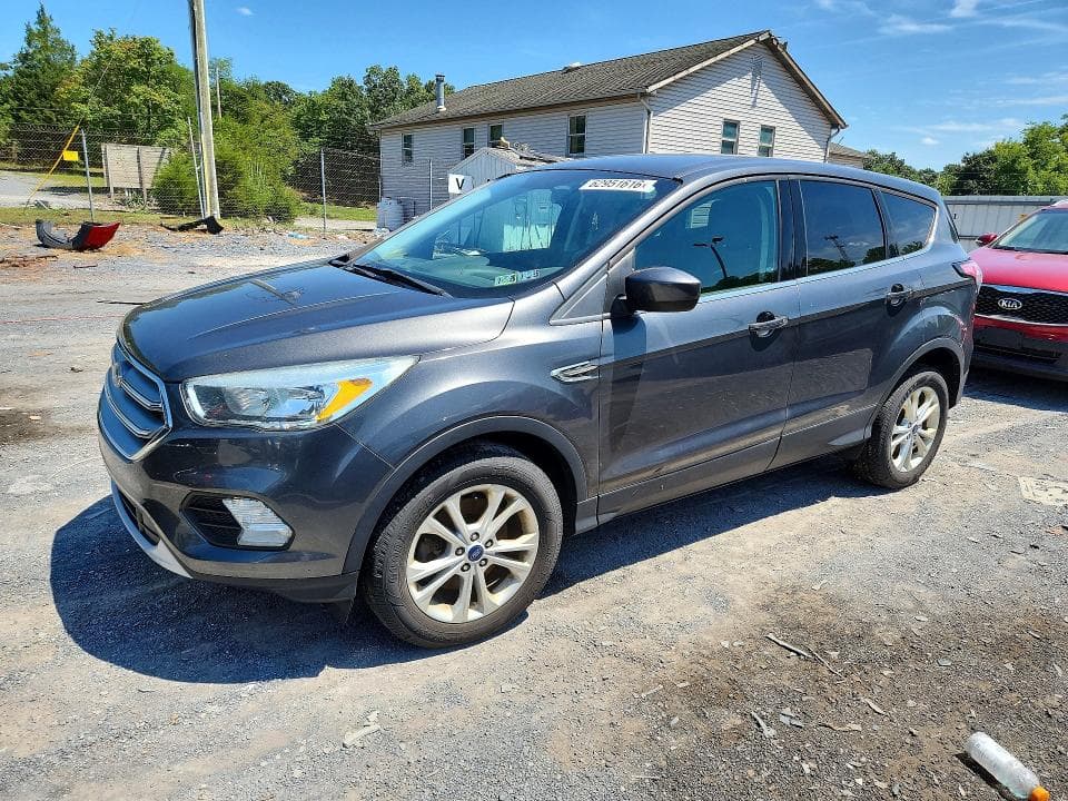 2017 FORD ESCAPE SE - 1