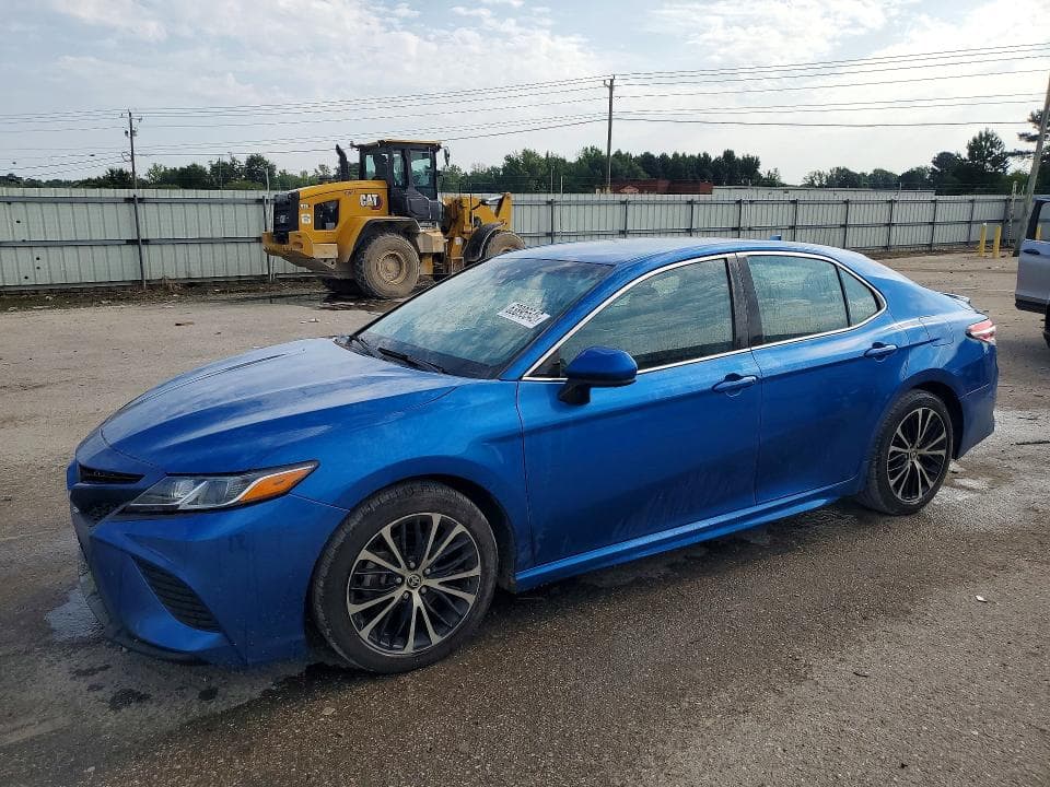 2020 TOYOTA CAMRY SE - 1