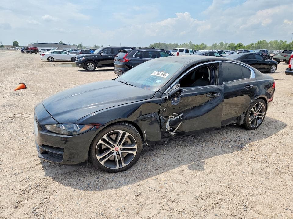 2017 JAGUAR XE PREMIUM - 1