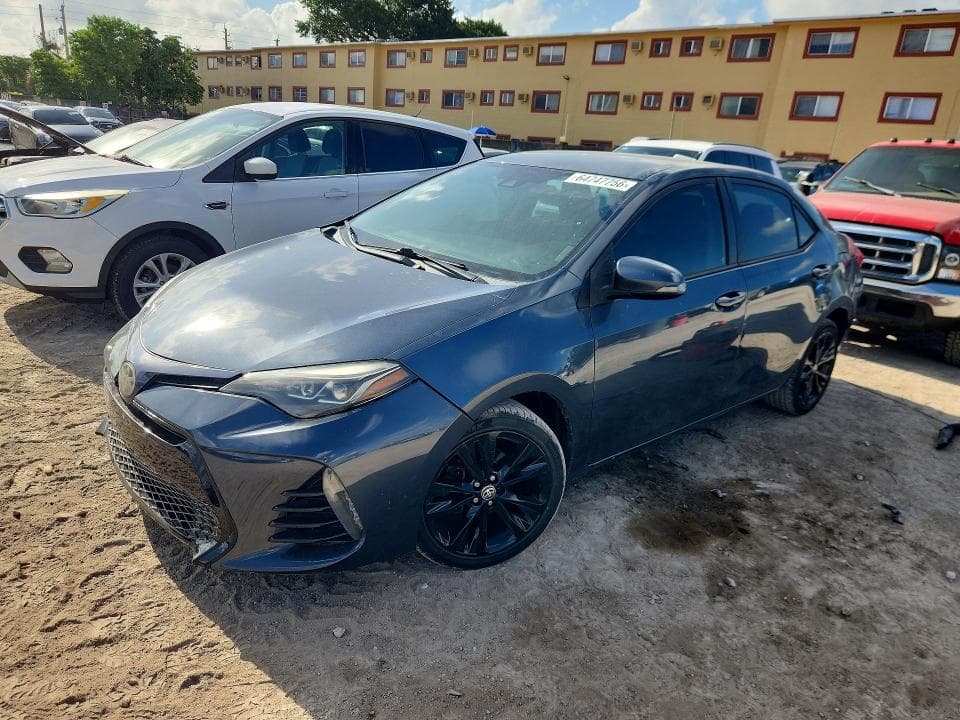 2018 TOYOTA COROLLA SE - 1