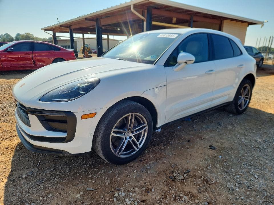 2023 PORSCHE MACAN BASE - 1