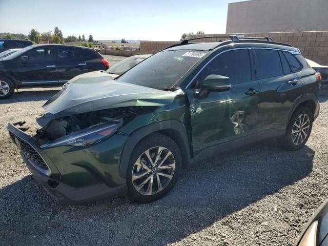 2022 TOYOTA COROLLA CROSS XLE - 1