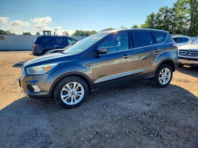 2017 FORD ESCAPE SE - 1