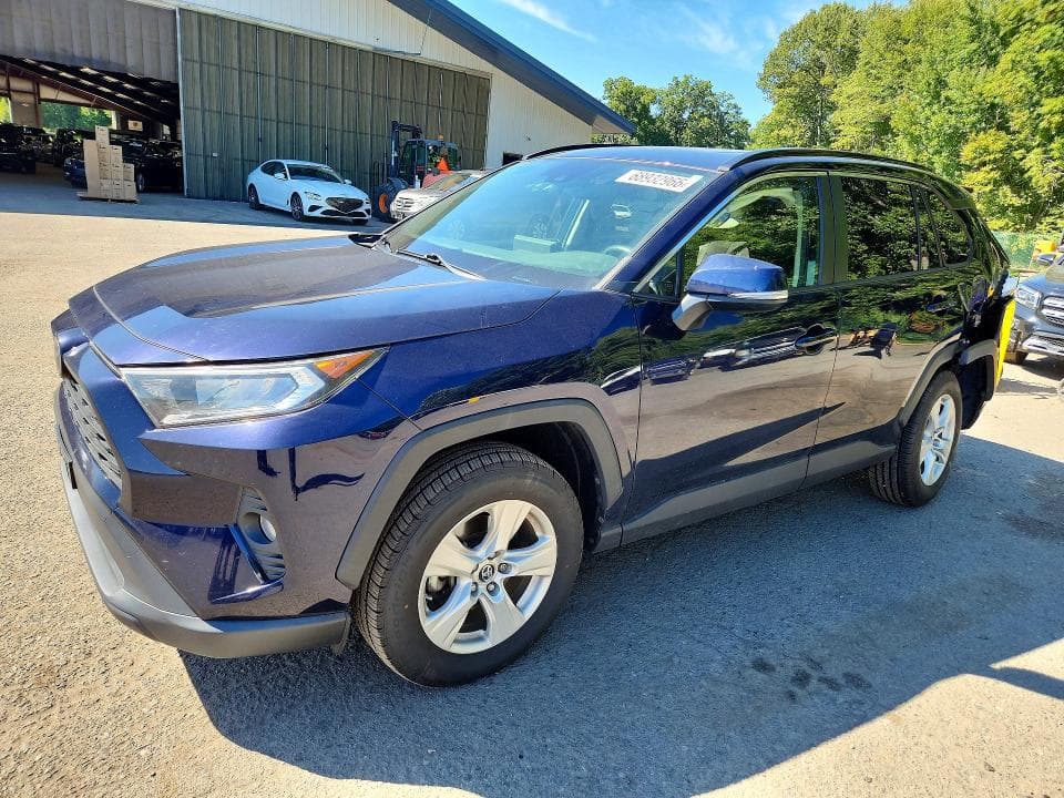 2019 TOYOTA RAV4 XLE - 1