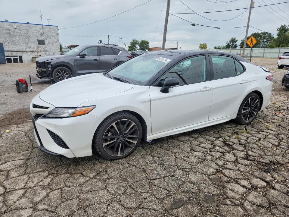 2019 TOYOTA CAMRY XSE - 1