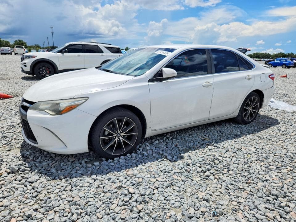 2017 TOYOTA CAMRY XSE - 1
