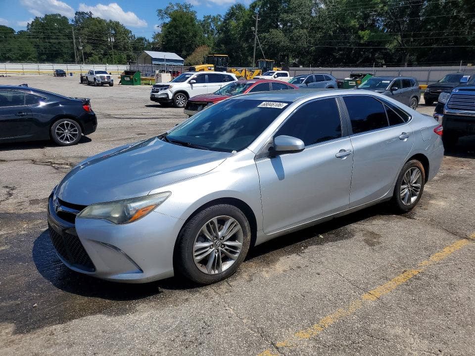 2017 TOYOTA CAMRY SE - 1