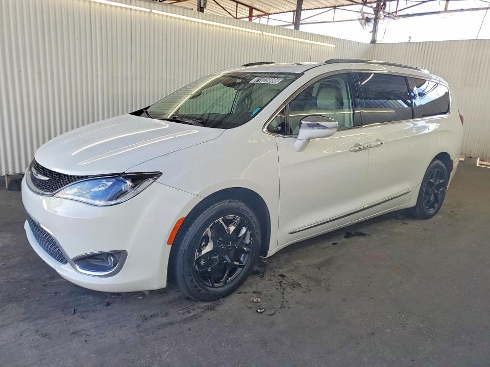 2020 CHRYSLER PACIFICA LIMITED - 1