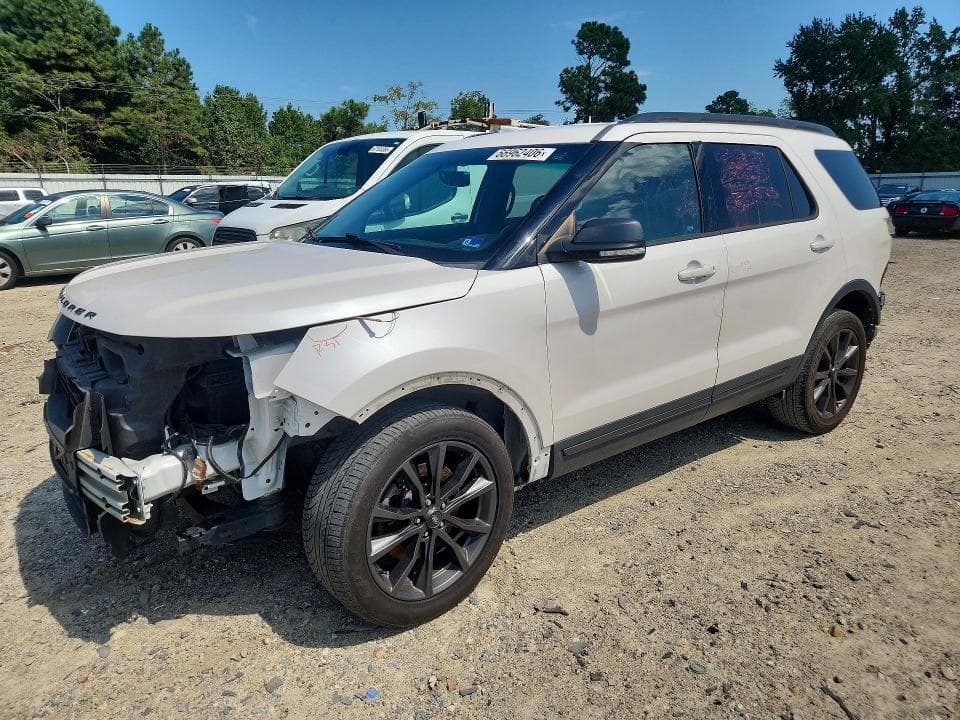 2017 FORD EXPLORER XLT - 1
