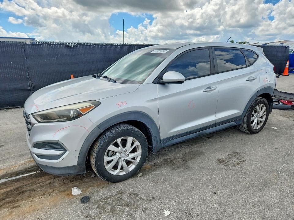 2018 HYUNDAI TUCSON SE - 1