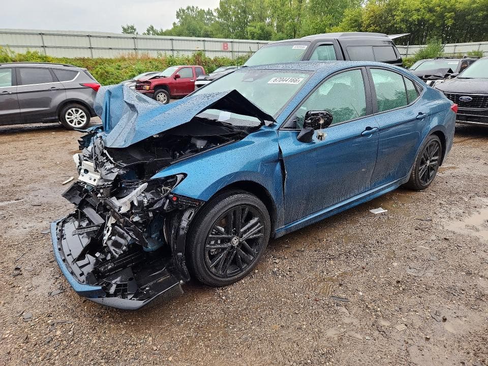 2025 TOYOTA CAMRY SE - 1