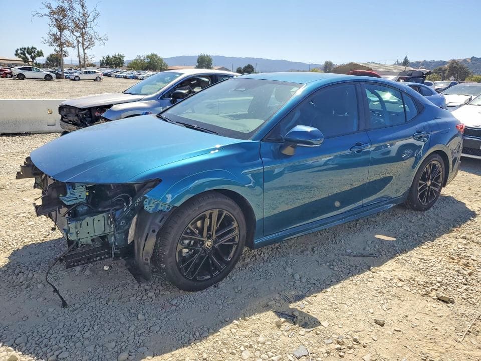 2026 TOYOTA CAMRY SE - 1