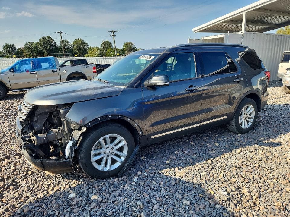 2017 FORD EXPLORER XLT - 1