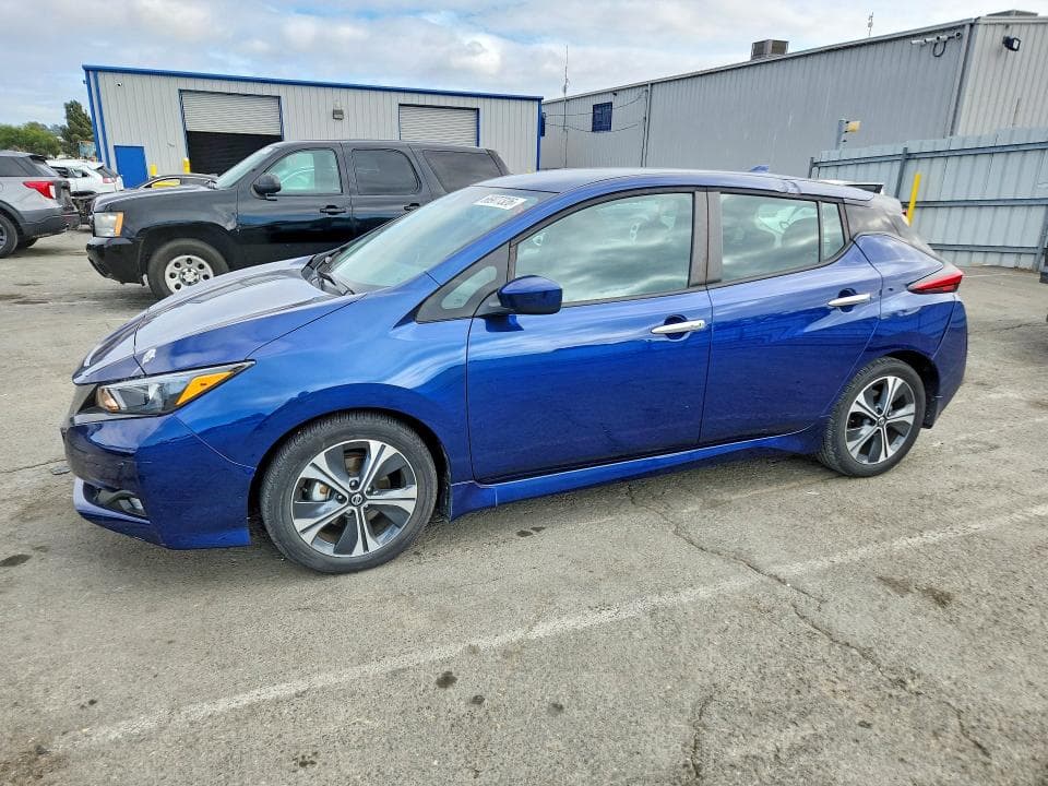 2022 NISSAN LEAF SV - 1
