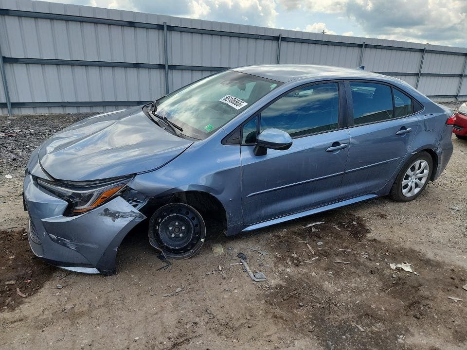 2021 TOYOTA COROLLA LE - 1