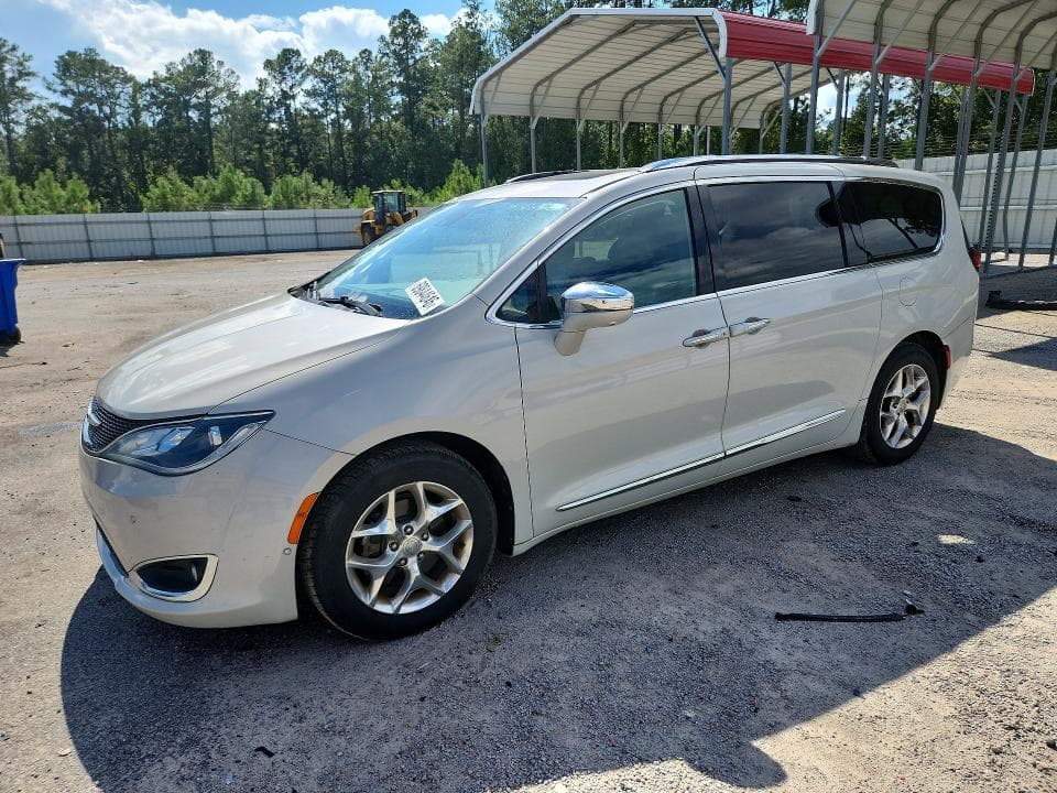 2017 CHRYSLER PACIFICA LIMITED - 1