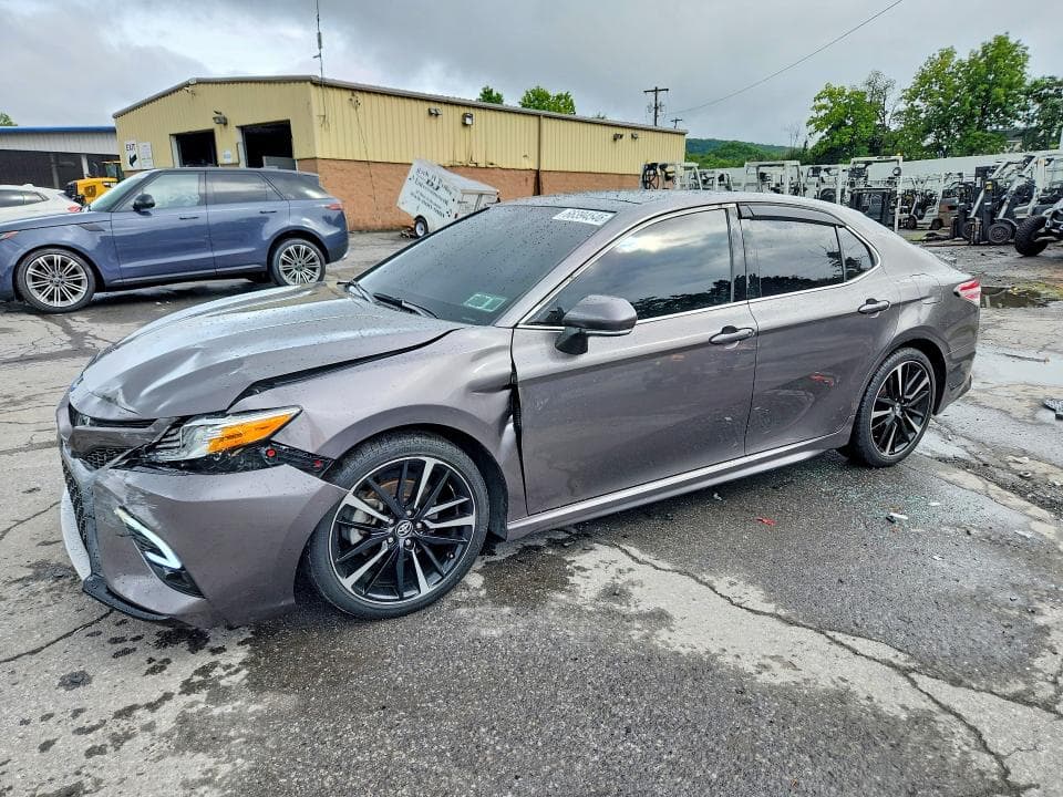 2020 TOYOTA CAMRY XSE - 1