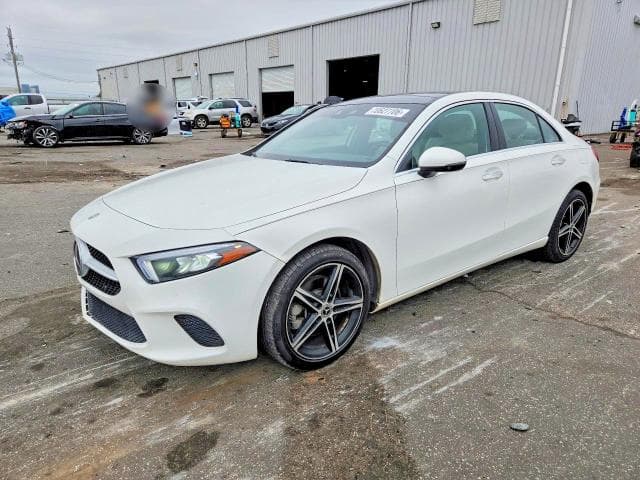 2019 MERCEDES-BENZ A 220 - 1