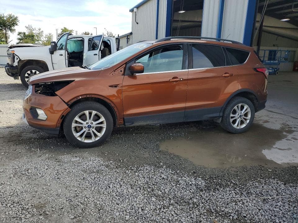 2017 FORD ESCAPE SE - 1