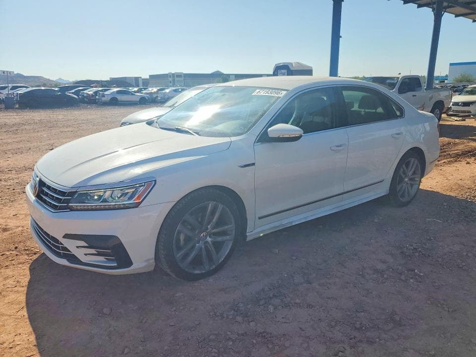 2017 VOLKSWAGEN PASSAT R-LINE - 1
