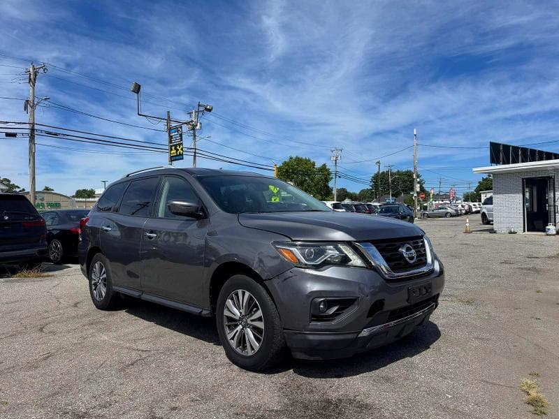 2019 NISSAN PATHFINDER SV - 1