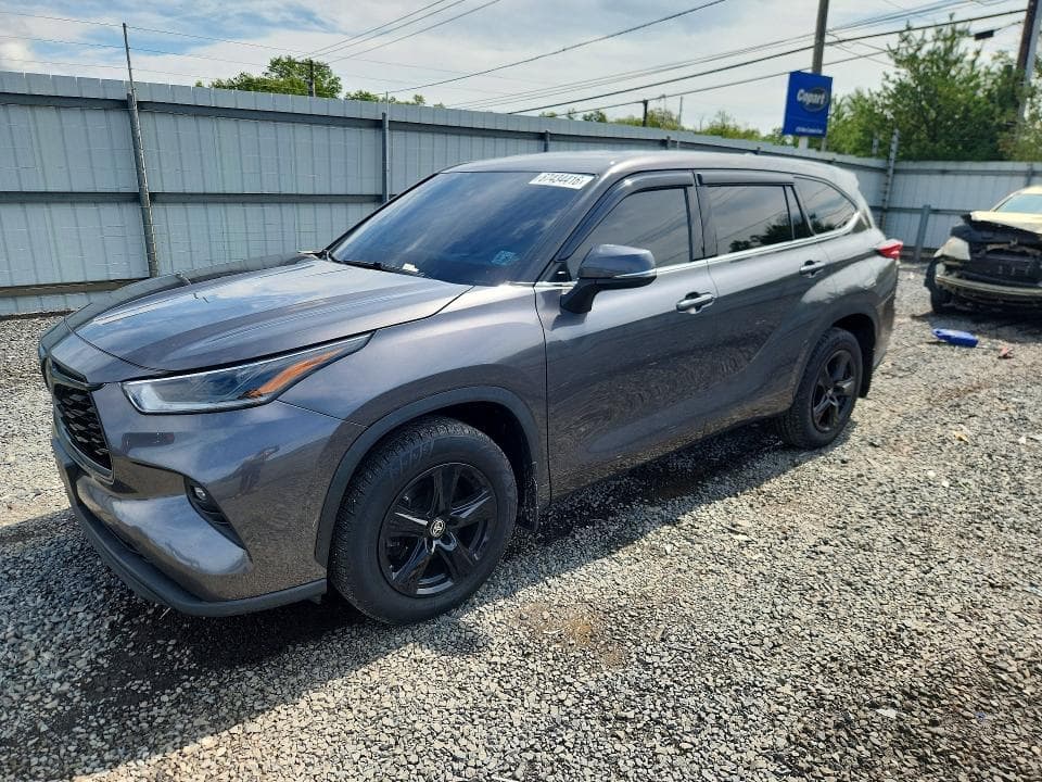 2021 TOYOTA HIGHLANDER LE - 1