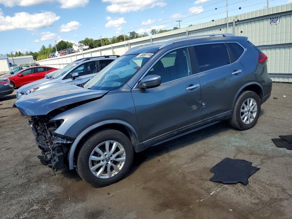 2017 NISSAN ROGUE SV - 1