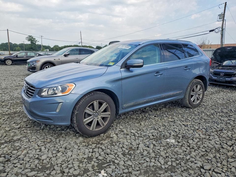 2017 VOLVO XC60 T5 INSCRIPTION - 1