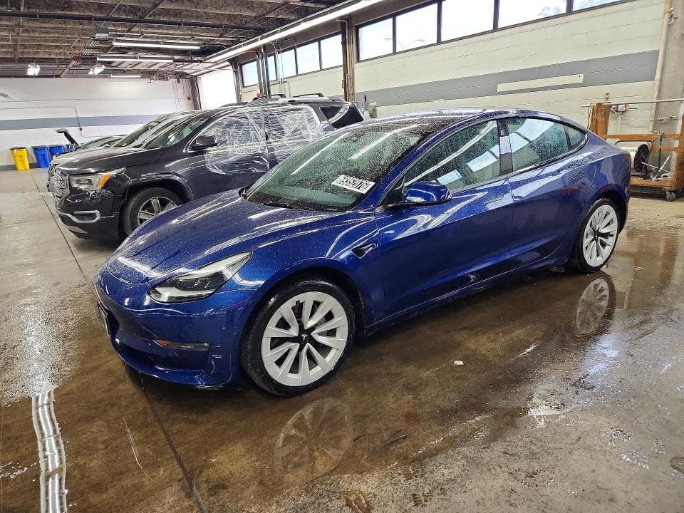2022 TESLA MODEL 3 - 1