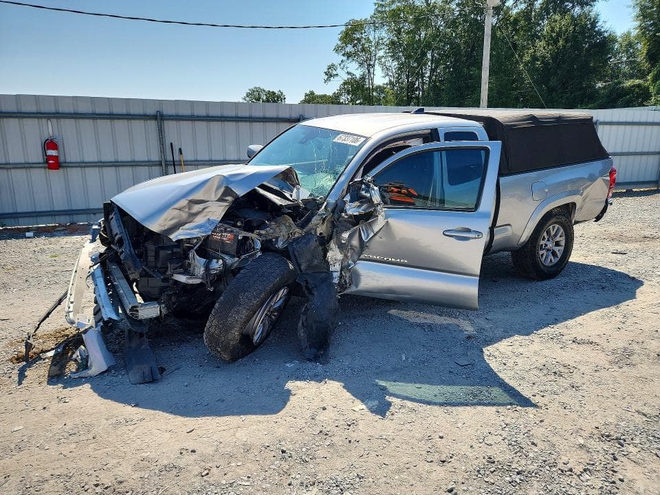 2019 TOYOTA TACOMA SR5 V6 - 1