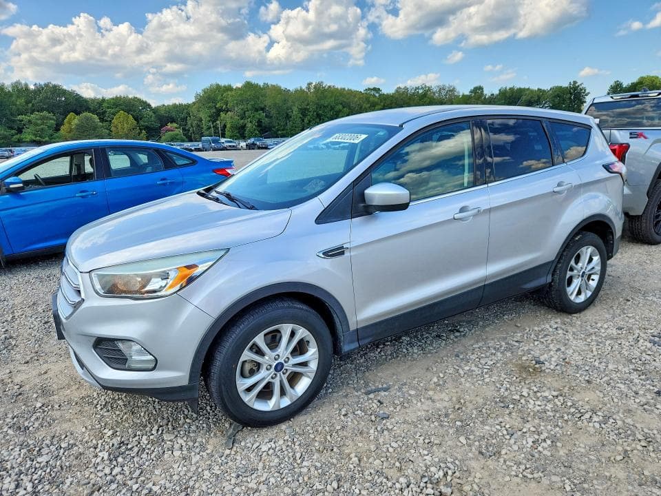 2017 FORD ESCAPE SE - 1