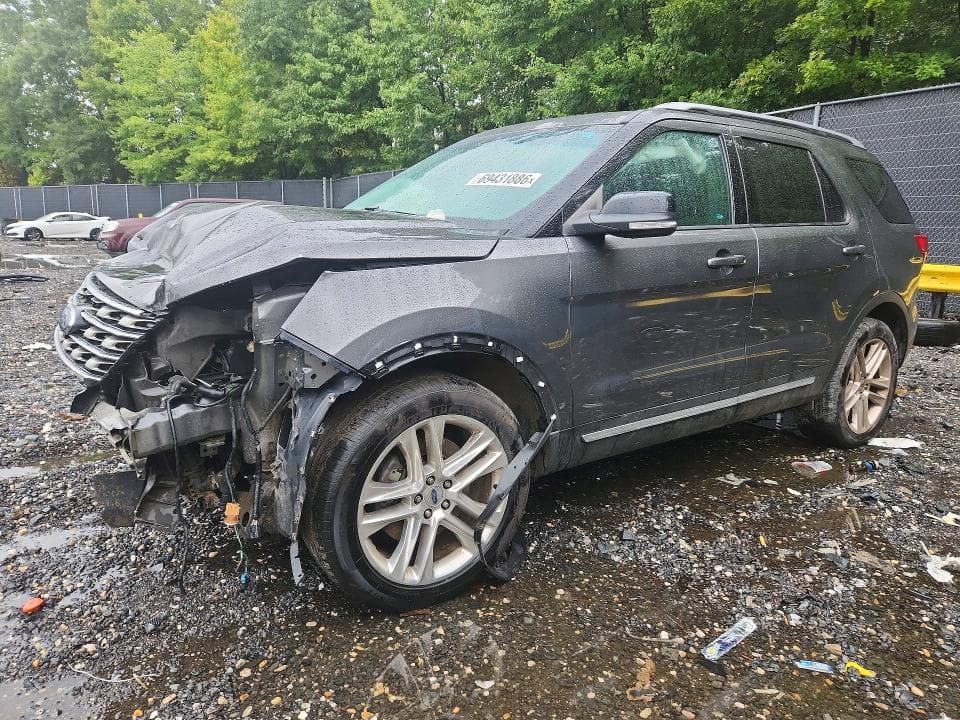 2017 FORD EXPLORER XLT - 1