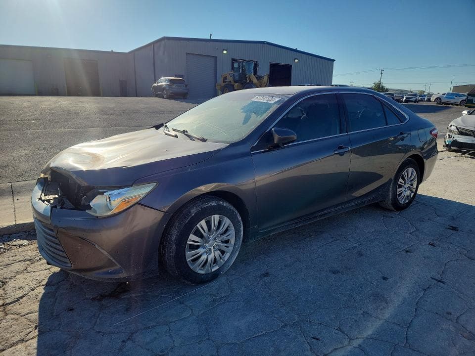2017 TOYOTA CAMRY LE - 1