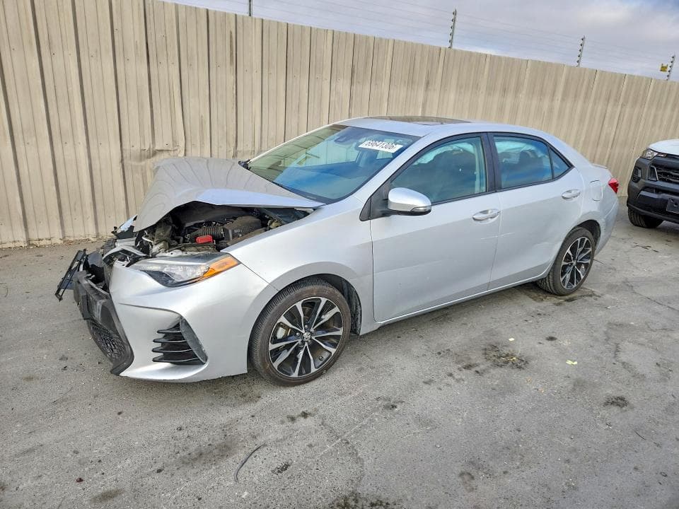 2017 TOYOTA COROLLA SE - 1