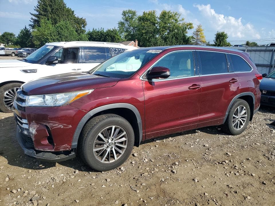 2017 TOYOTA HIGHLANDER XLE - 1
