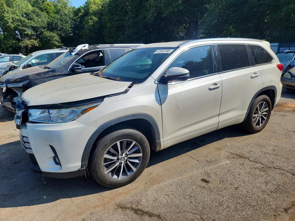 2018 TOYOTA HIGHLANDER XLE - 1