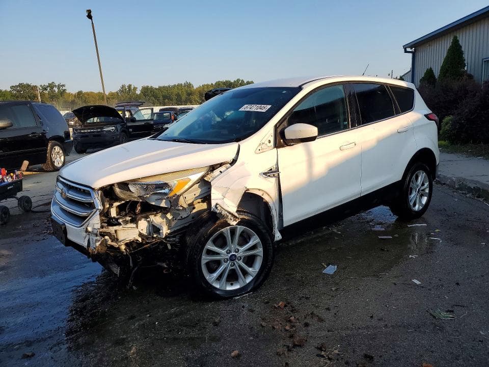 2017 FORD ESCAPE SE - 1